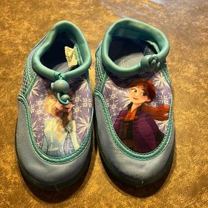 Frozen ll slip on shoes (#4857)